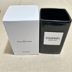 Rare Chanel Beaute La Collection Ceramic Brush Holder